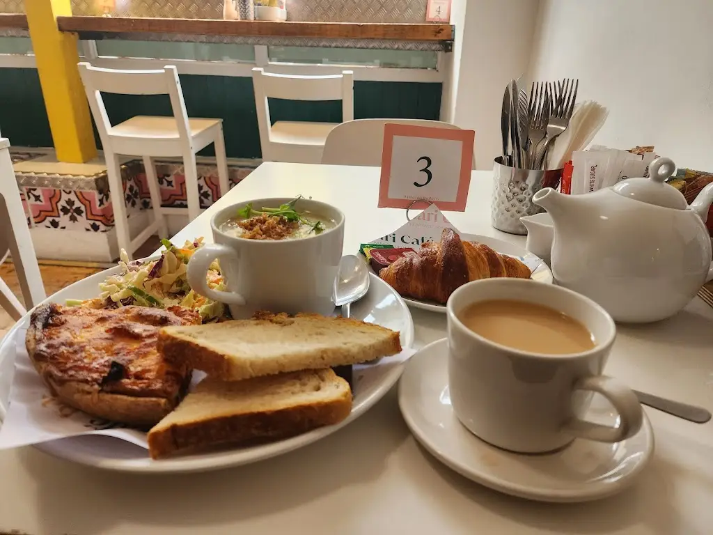 John Budziszewski_Bari Café & Deli_Cahersiveen_review