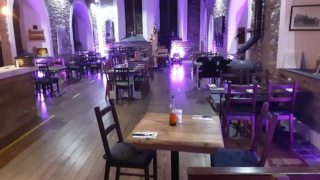 The Oratory Pizza and Wine Bar Cahersiveen Ring of Kerry...Walk-ins welcome restaurant à Cahersiveen