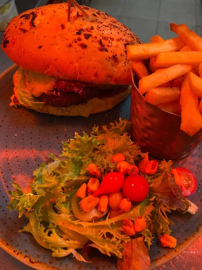 Frank's Bar & Bistro_Cahersiveen_slider_image_2