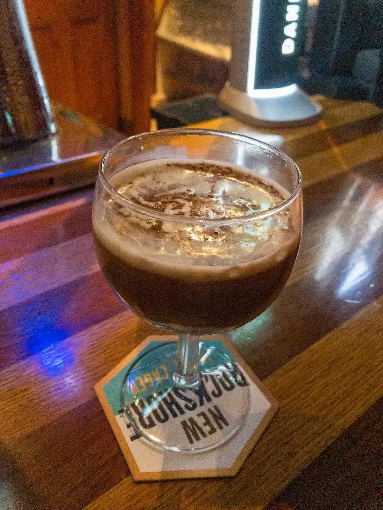 Nadiia Zelinska_East End Bar_Cahersiveen_review