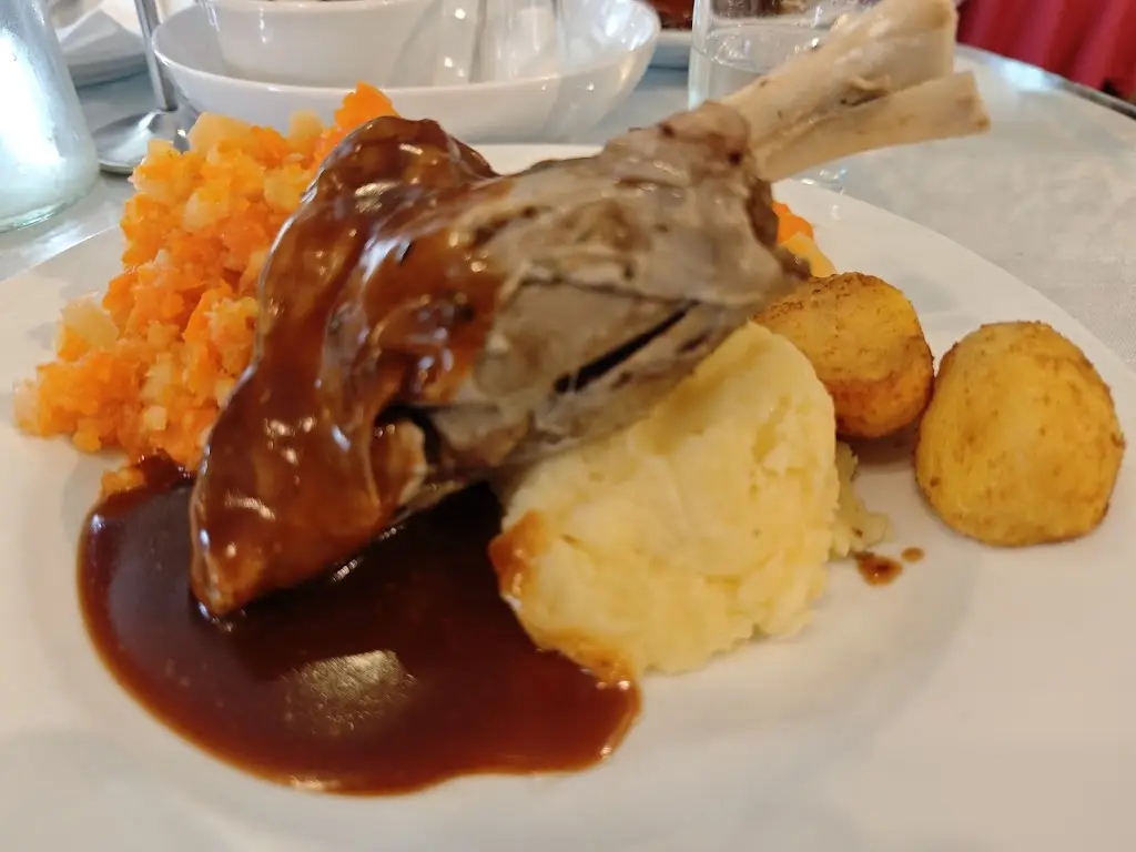 O'Neills of Cashel E25 CK28_Cashel_slider_image_3