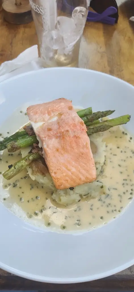 Menu_Bowes & Co._Cashel_image_9