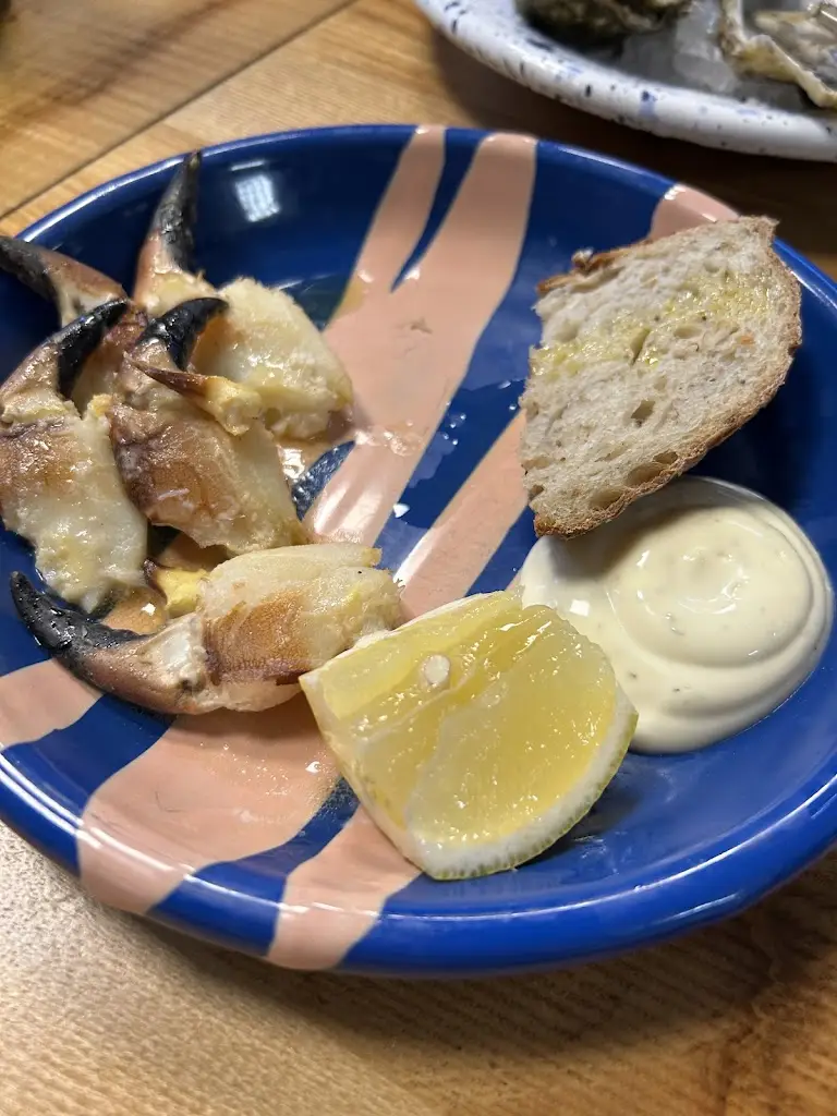 Nichelle S_Oifig An Fish_Clifden_recensione