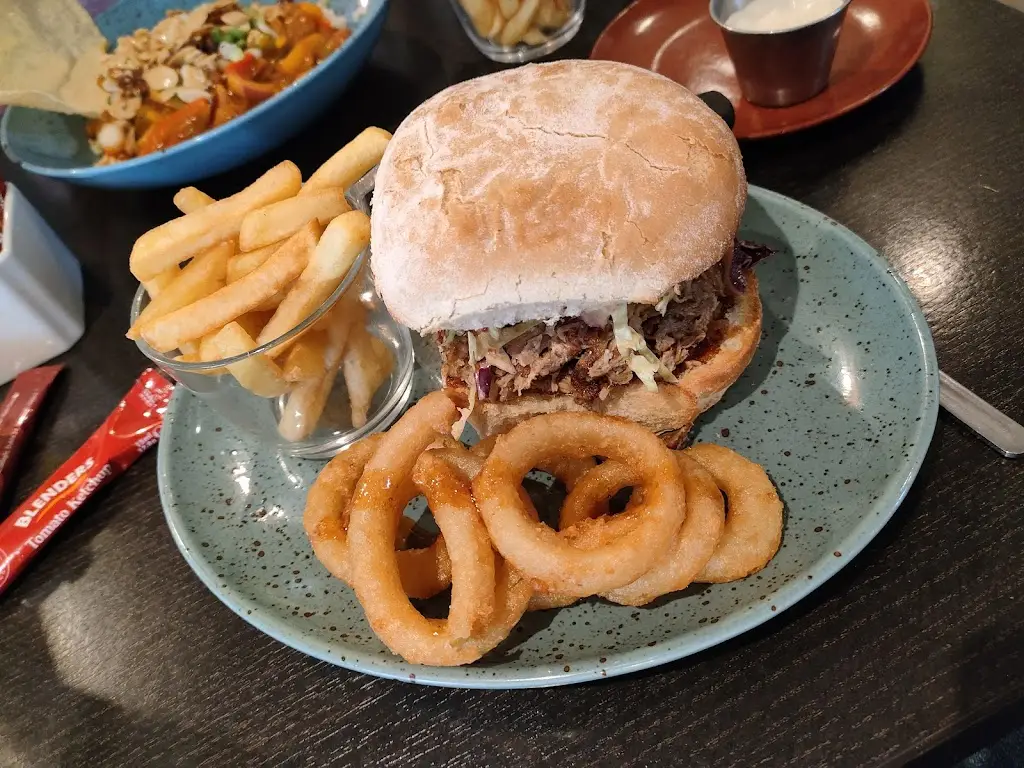 Feehan’s Bar_Cashel_slider_image_3