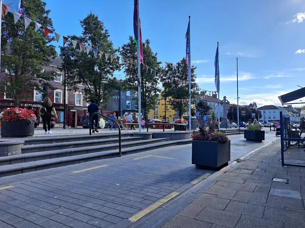 J K_TJ Ryan Traditional Irish Pub_Cashel_reseña