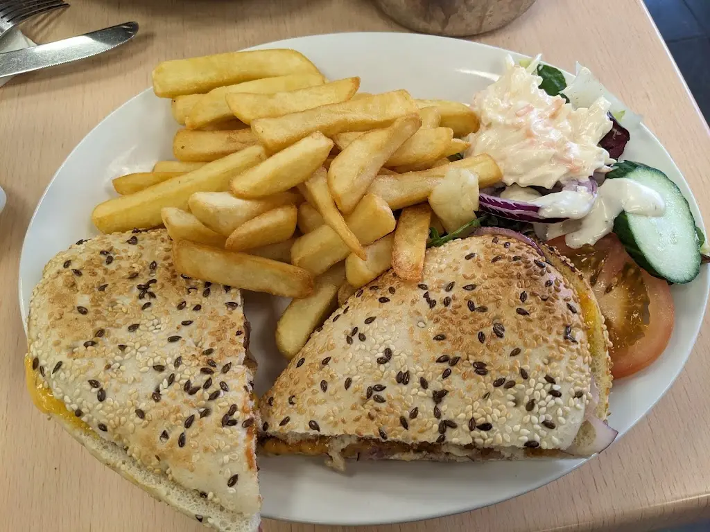 sathish babu_Mother Hubbards_Cashel_avis