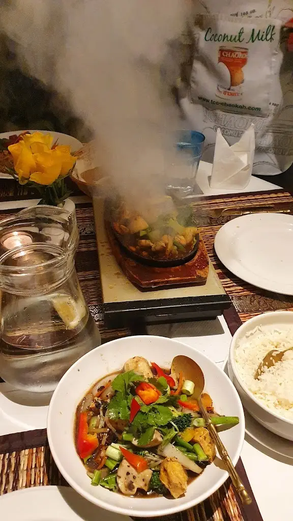 Natalia N_Ruen Mying Thai Restaurant_Cashel_review