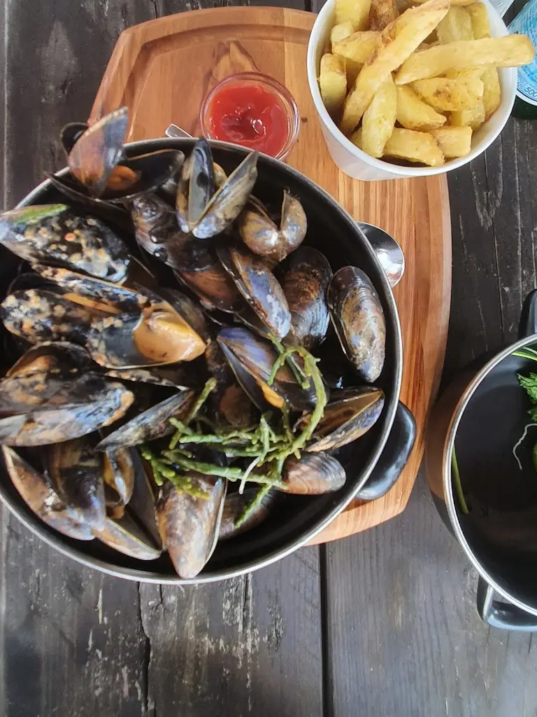 Menu_Cronin's Pub_Crosshaven_image_6