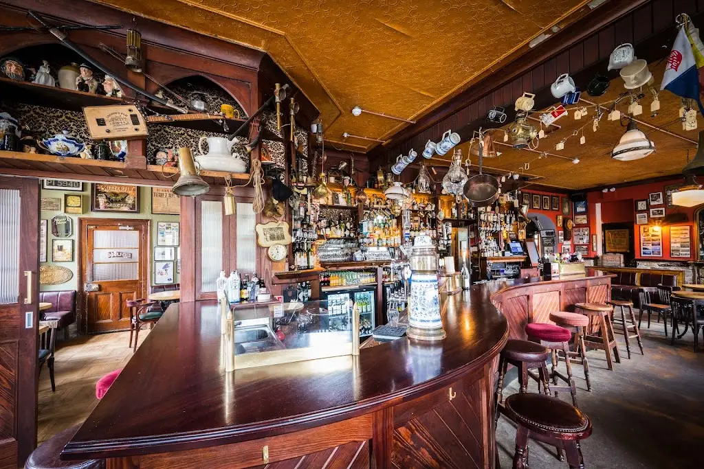 Cronin's Pub restaurante en Crosshaven