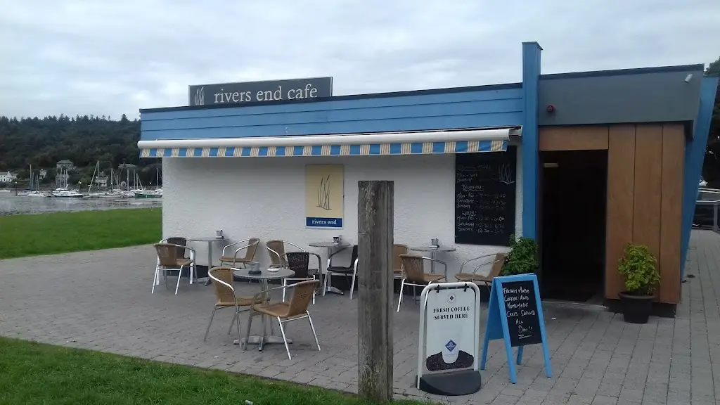Rivers End Cafe_Crosshaven_slider_image_1