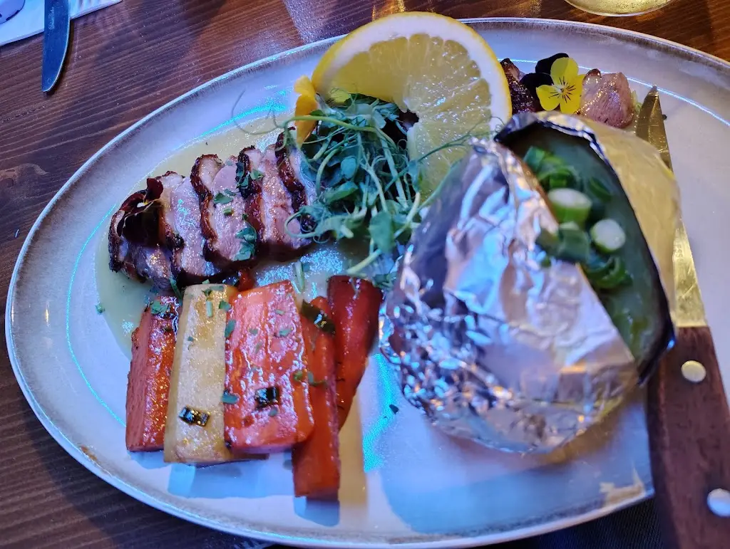 Jessica Ellem_Cork & Fork_Cork_review