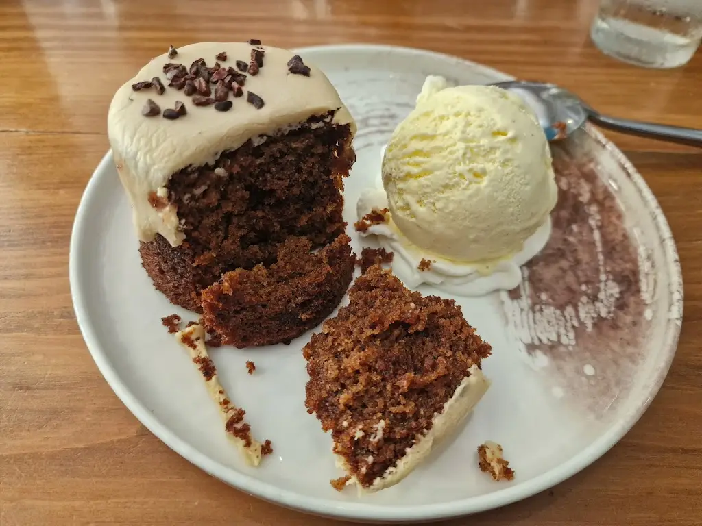 Daisy_Mulcahys_Cluain Meala_review