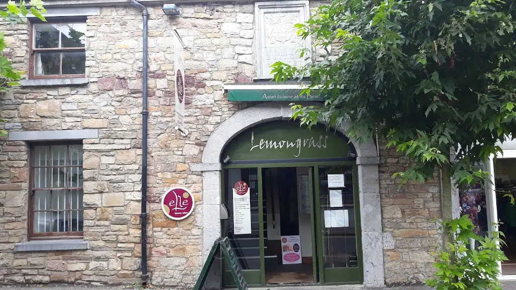 Lemongrass Restaurant_Cluain Meala_slider_image_1