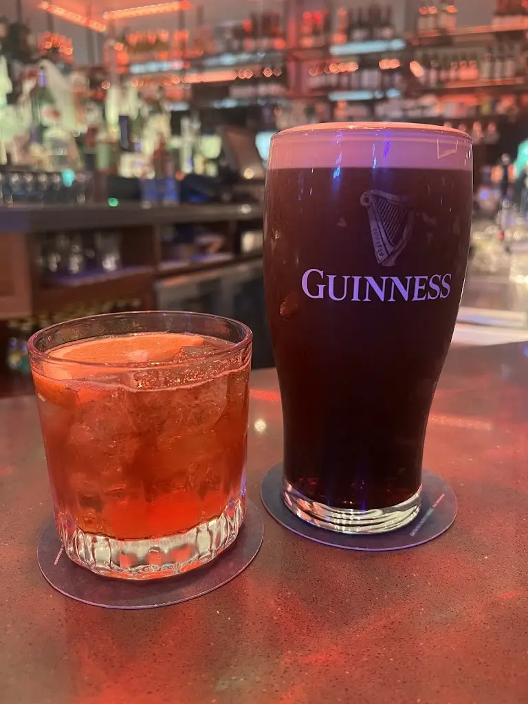 Cassandra Lehmann_Bia & Co_Claregalway_reseña