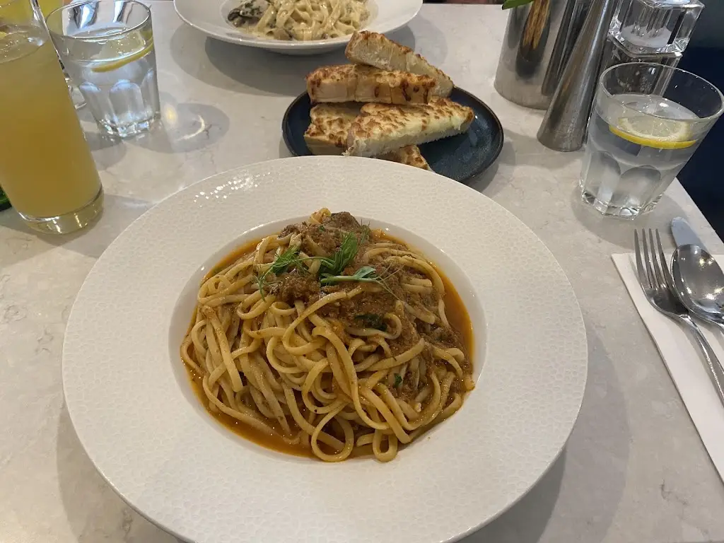 Tracey Hayes_Galileo Cafe_Cluain Meala_reseña