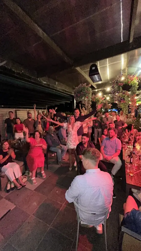 Michelle Spring Therapy_The Courtyard_Clonakilty_Bewertung