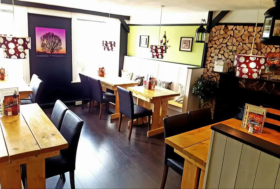 Oak Fire Pizza - Clonakilty Restaurant in Clonakilty