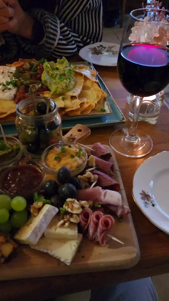 BCL ADRIAN_Molly's Wine Bar & Cafe_Clonakilty_review