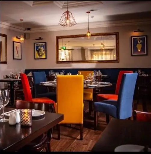 Henry's Bistro & Wine Bar restaurant in Ennis