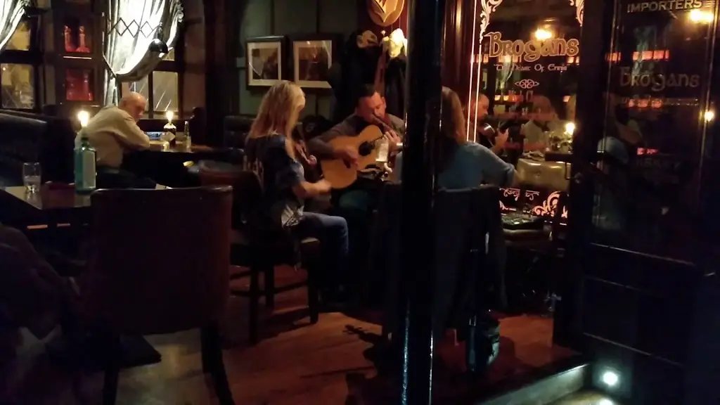 Brogan's_Ennis_slider_image_2