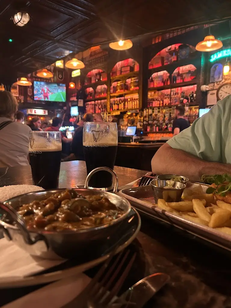 Gloria Wardlow_Knox's Pub & The Storehouse Restaurant_Ennis_review