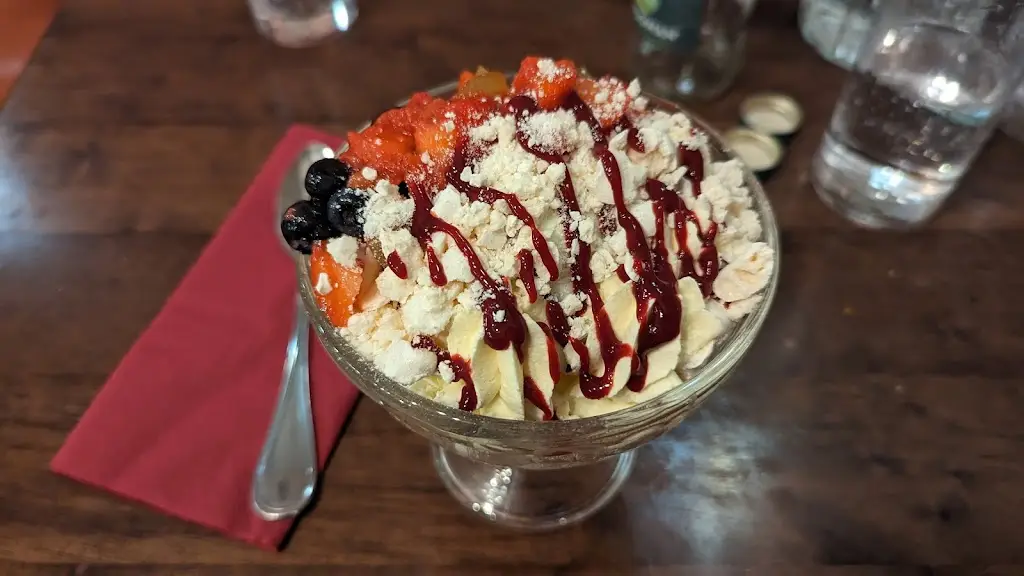 M D_OstaW8_Manorhamilton_review