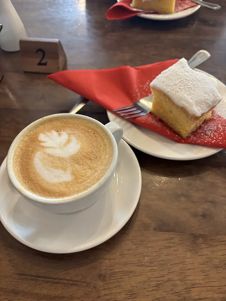 Abigail Sinclair_OstaW8_Manorhamilton_review