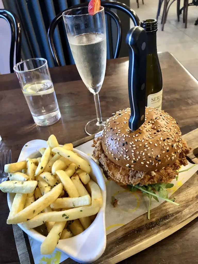 Marisa Claire Bennett_OstaW8_Manorhamilton_review