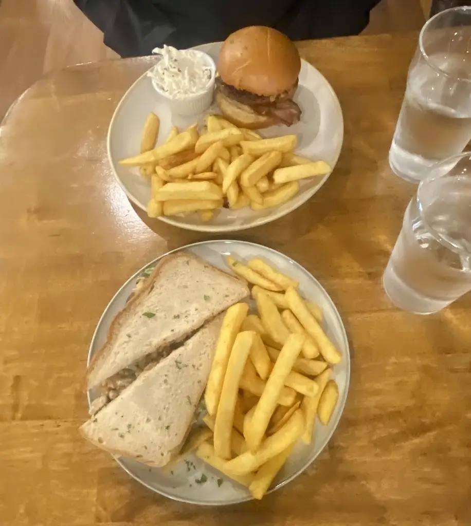 R L_The Market Bar & Restaurant_Ennis_review