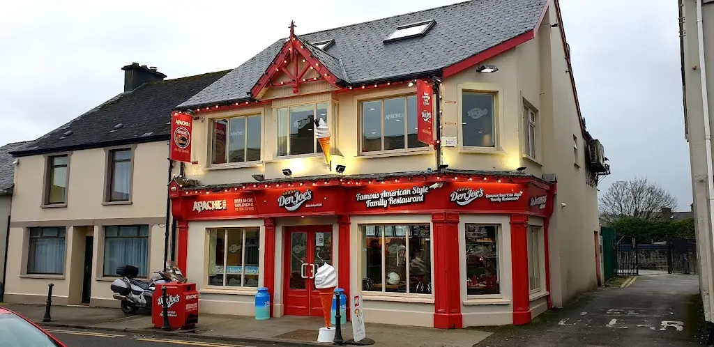 Denjoes American Style/Apache Pizza_Castleisland_slider_image_1