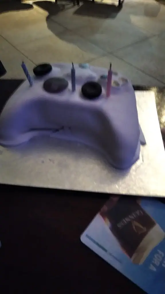 Elizabeth Faulkner_Kearney's Bar_Castleisland_avis