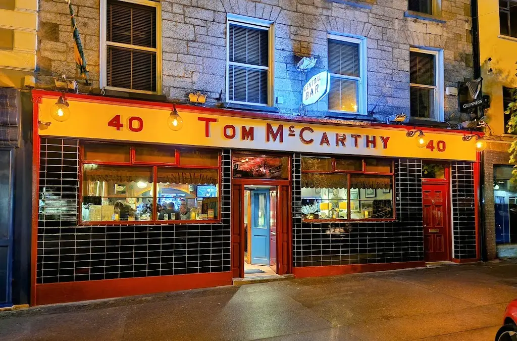 Tom McCarthy's Bar_Castleisland_slider_image_1