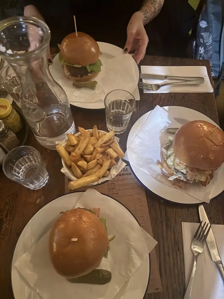 Davide De Luca_Son of a Bun_Cork City_reseña