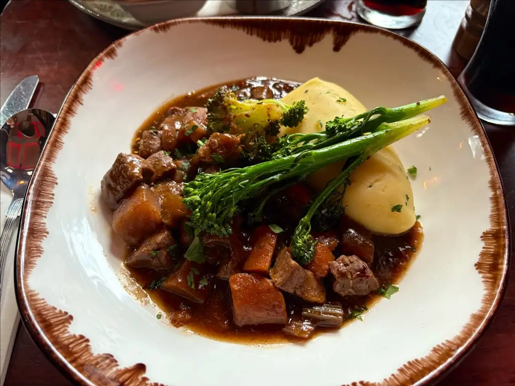 Emily Elizabeth_The Woodford_Cork City_review