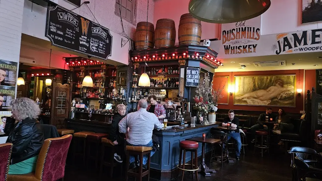 Josh & Shelly Keller_The Woodford_Cork City_review