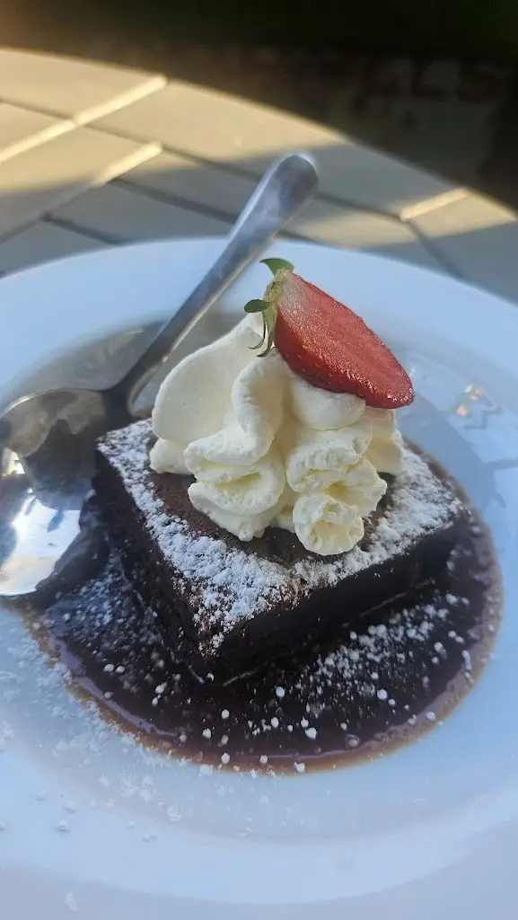 Eileen O' Driscoll_The Parkway Hotel_Dunmanway_review