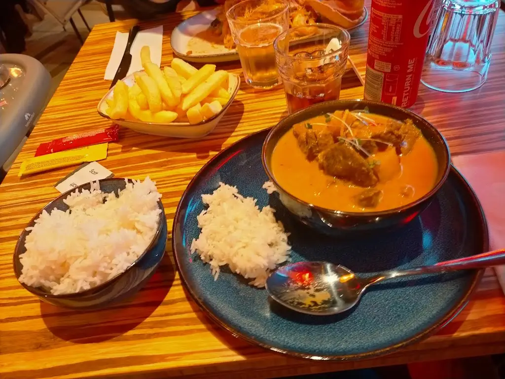 Lana Dungarvan Asian Street Food_Dungarvan_slider_image_2