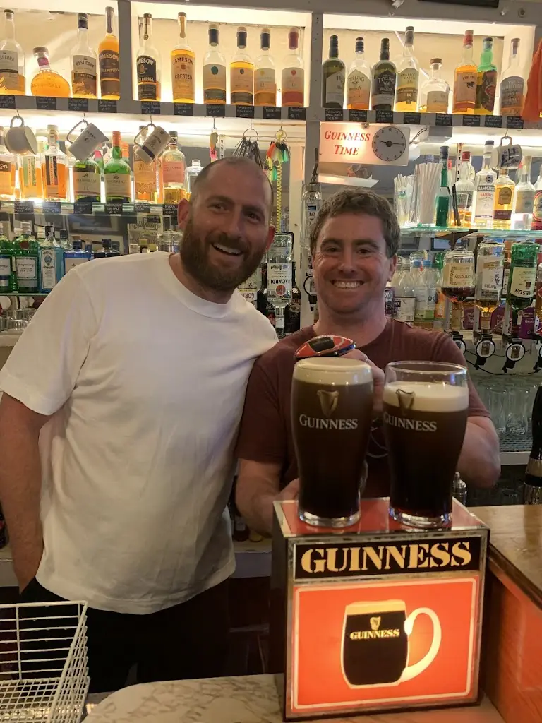 Terri Brummitt_Falvey's Pub_Killorglin_review