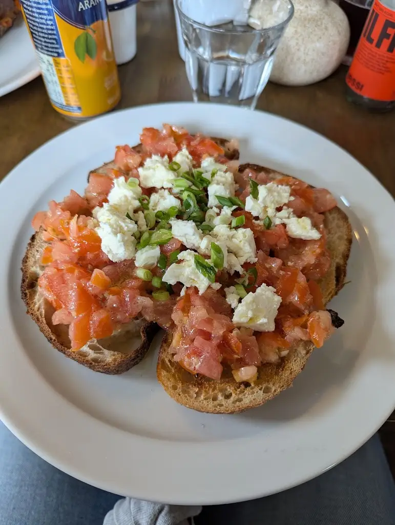Adina Calnan_Beag Cafe_Kilrush_review