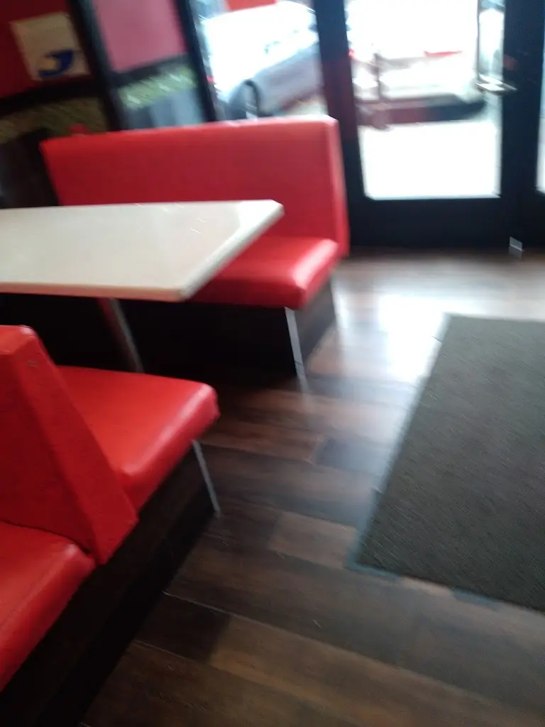 kieran Kenneally_Vals Takeaway_Macroom_recensione