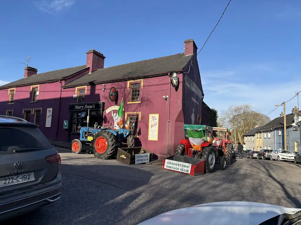 Mary Annes Bar_Macroom_slider_image_2