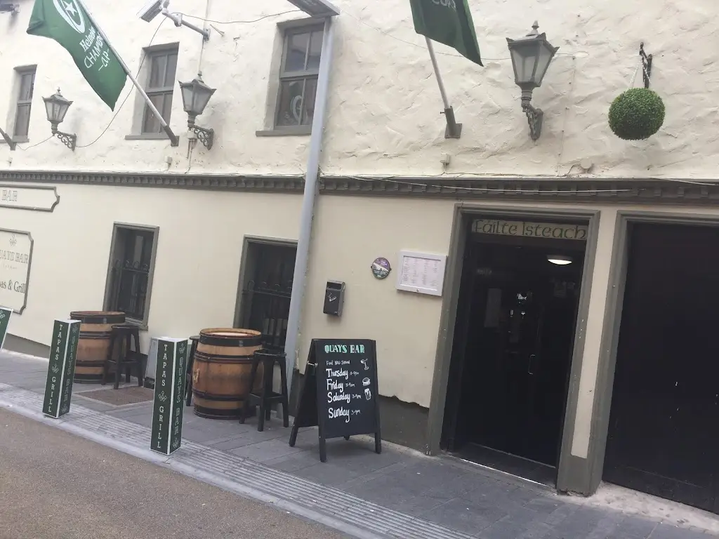 The Quays Bar Tapas & Grill_Fermoy_slider_image_3