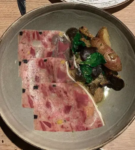 Cheers Bar_Fermoy_slider_image_3