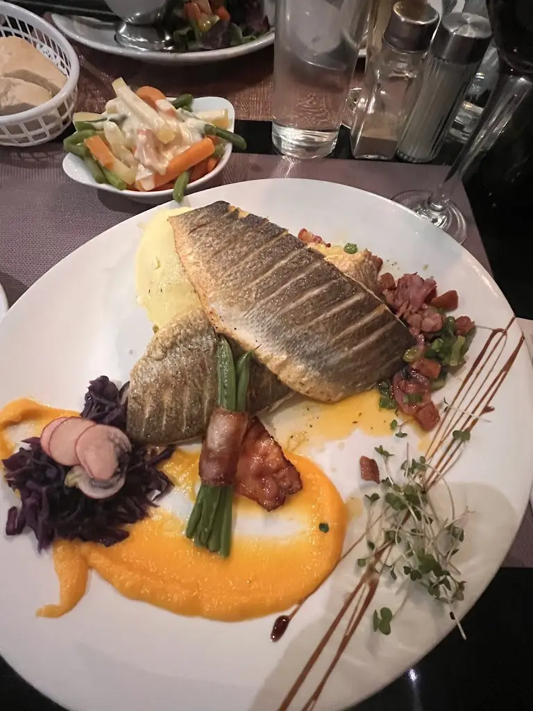 Marie Mccarthy_Éabha Joan's_Listowel_avis