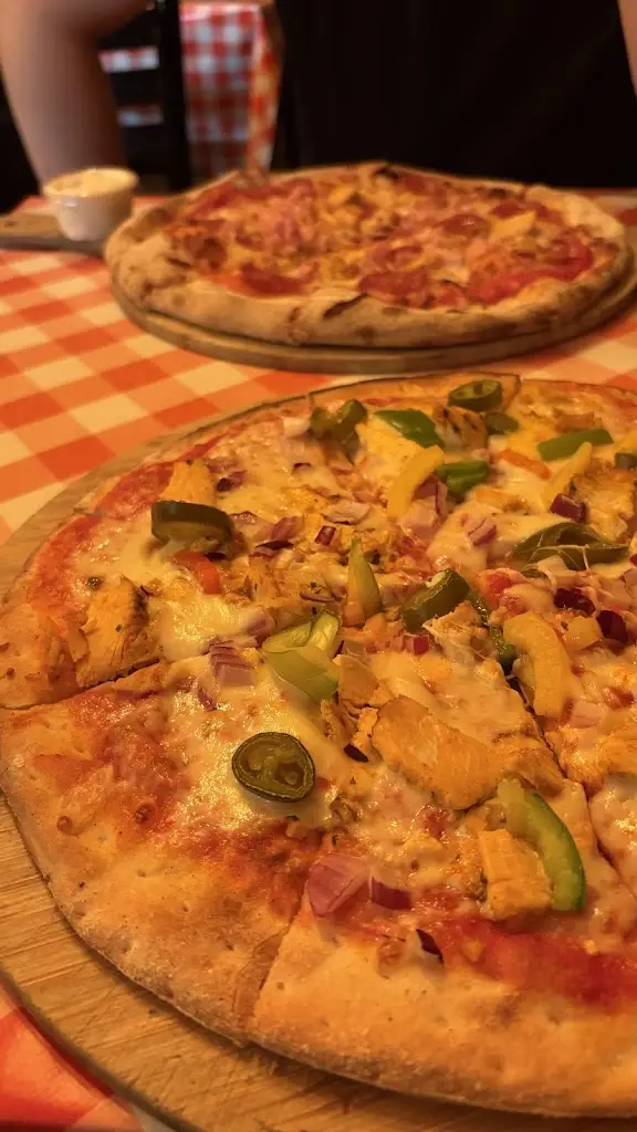 Catherine Hughes_Dough Mamma_Listowel_review