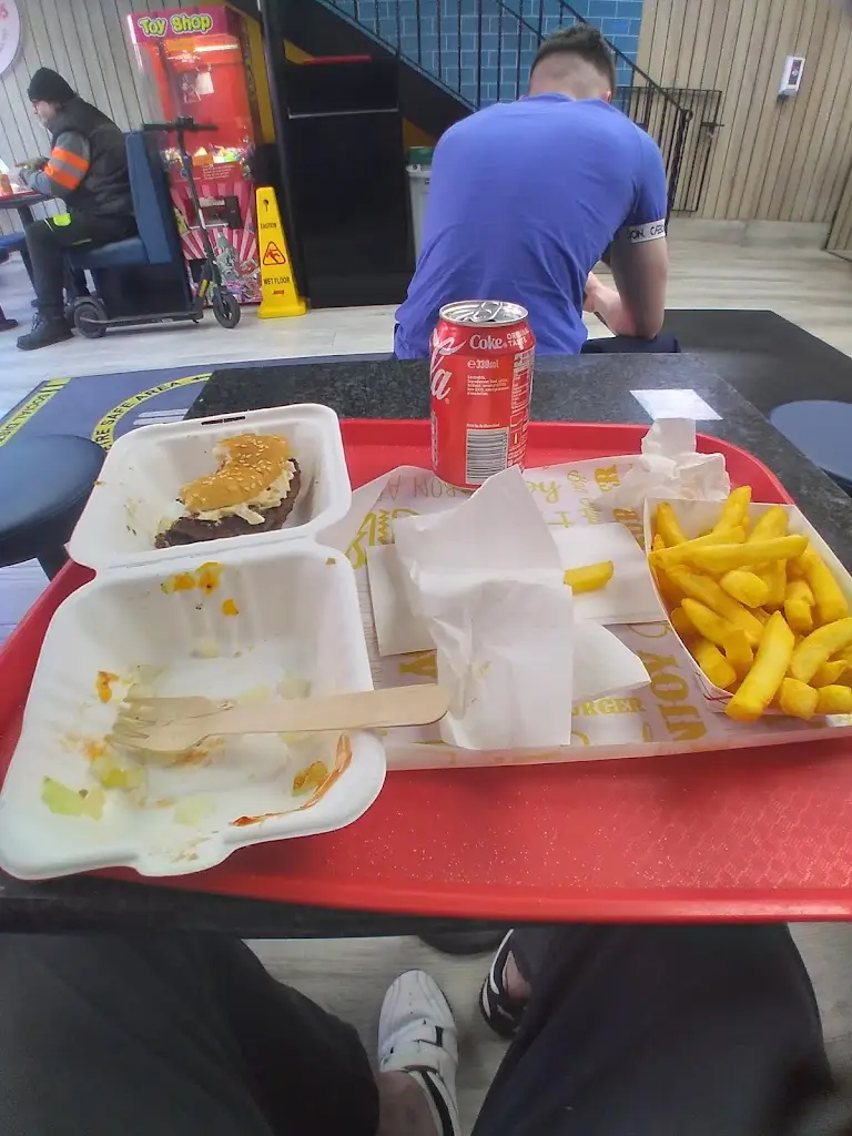 kieran Kenneally_Jumbo's Family Restaurant_Listowel_recensione