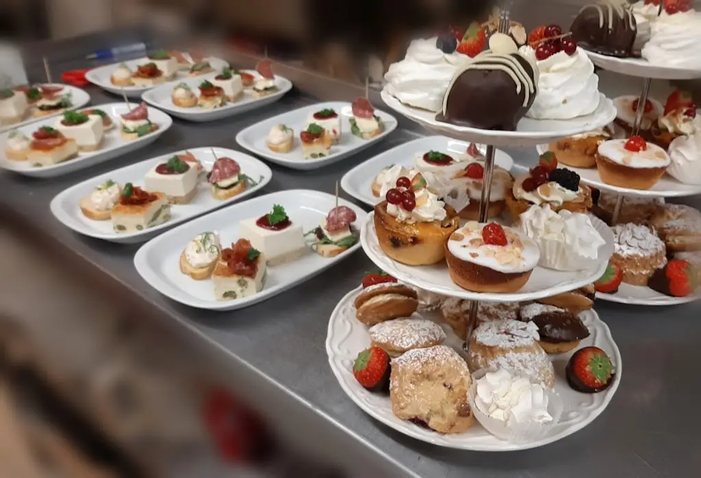 John Rs Food Hall_Listowel_slider_image_3