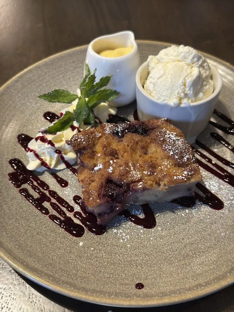 Justine Ruehle_The Peppermill_Nenagh_review