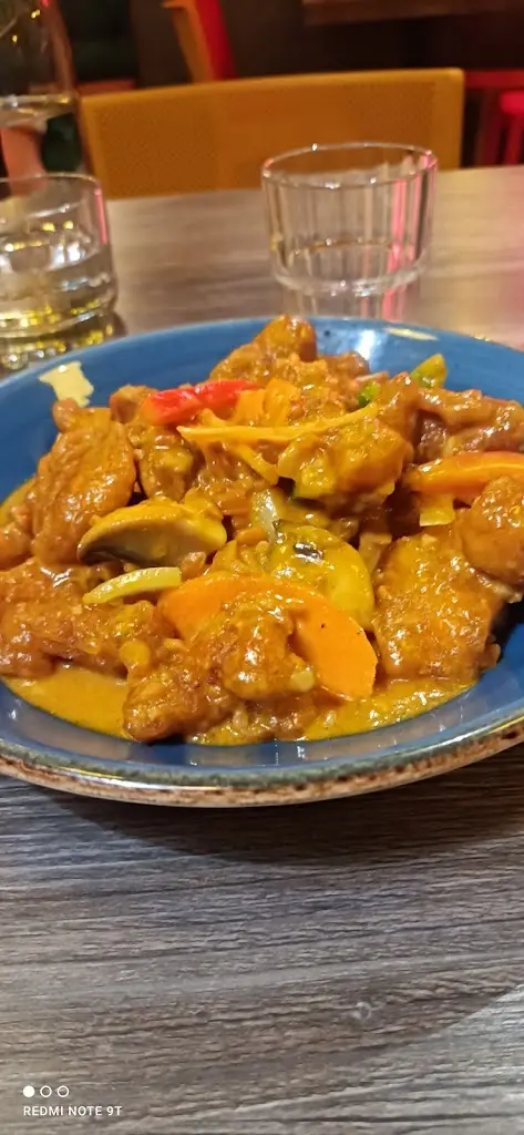 Lorraine Turner_Lana Nenagh Asian Street Food_Nenagh_reseña