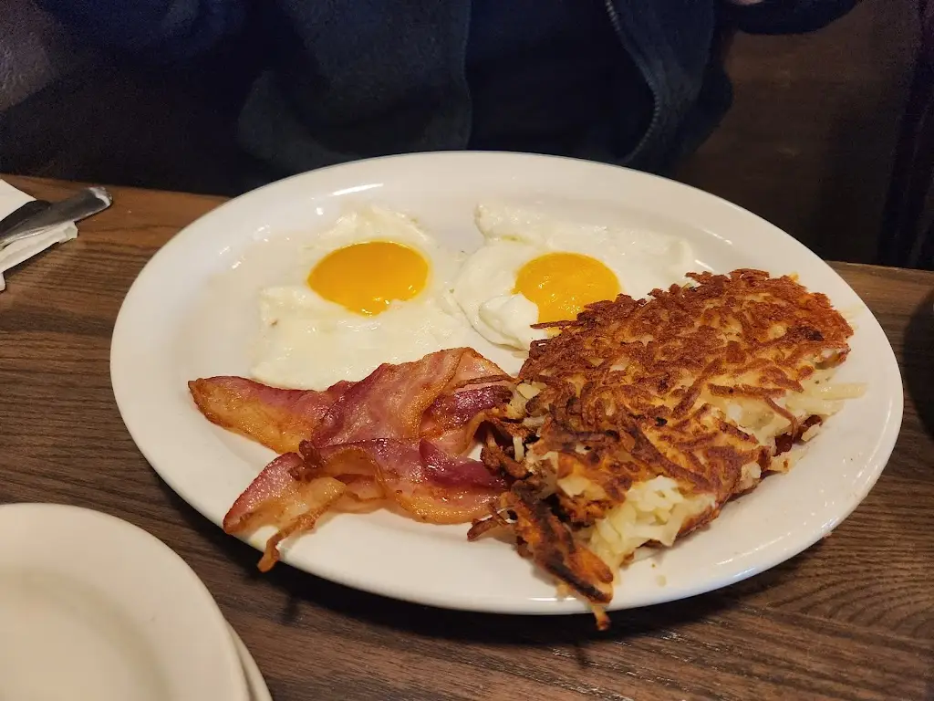 Edward Ruane_Corkerys_Millstreet_reseña